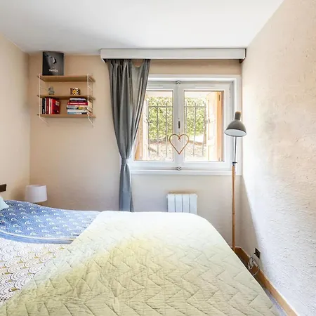 Apartment One-bedroom With Garden Megeve